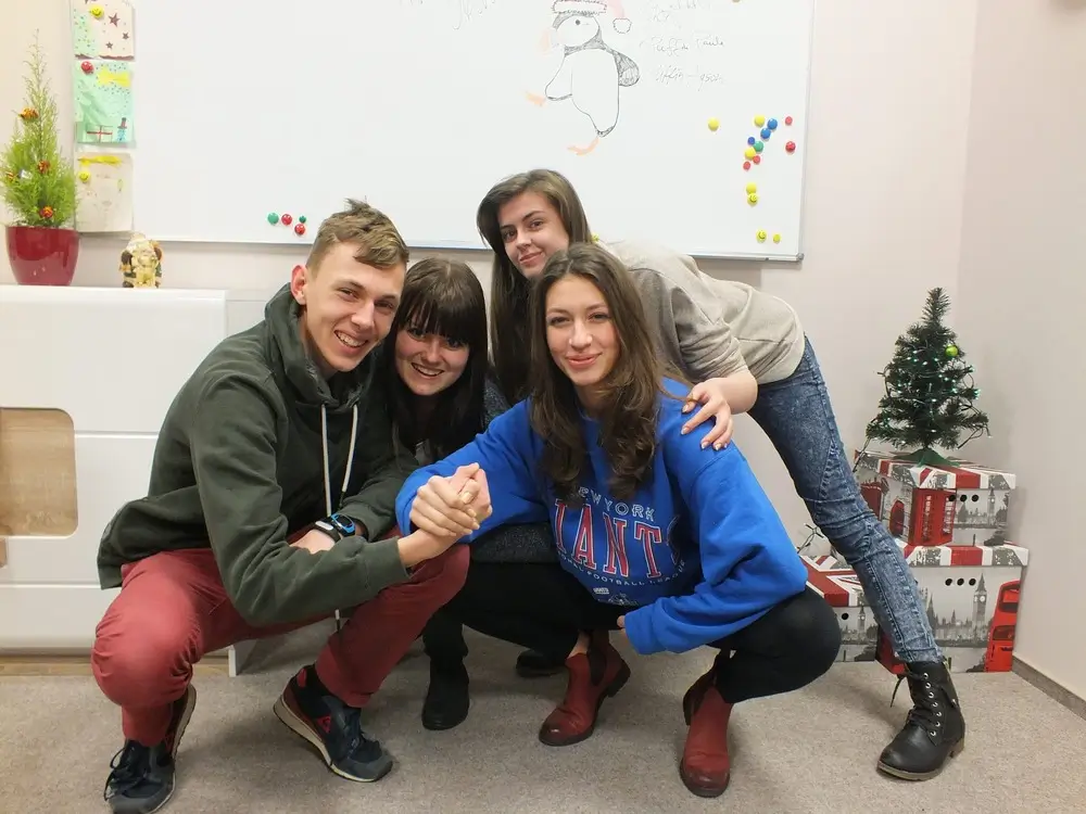 Grupa nastolatków Matrix English img