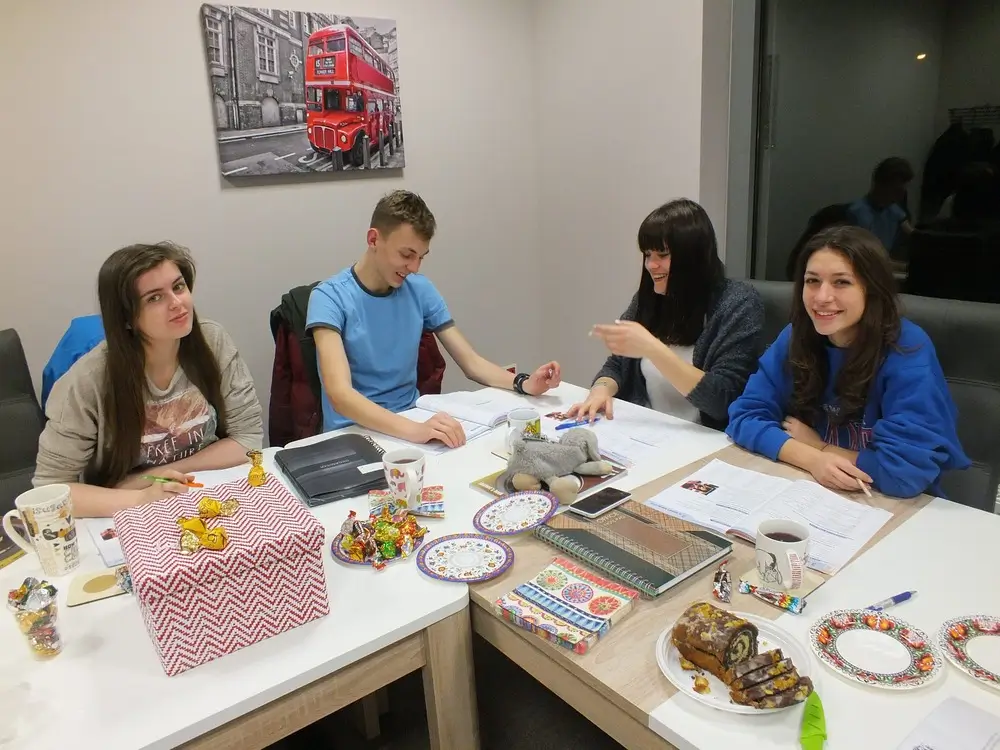 Grupowy kurs angielskiego dla maturzystów Matrix English img