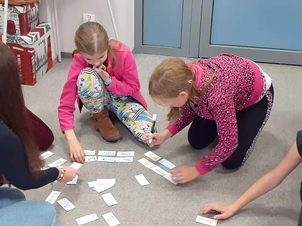 Matrix English for you dzieci podczas nauki angielskiego